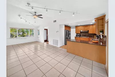 12635 SW 113th Ct, Miami, FL 33176 - Photo 9