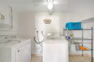 1250 W 34th St, Hialeah, FL 33012 - Photo 21