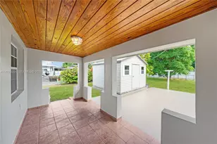1250 W 34th St, Hialeah, FL 33012 - Photo 25