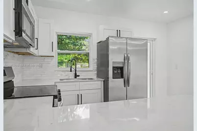 1785 NW 52nd St, Miami, FL 33142 - Photo 13