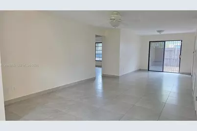 19362 SW 103rd Ct #B, Cutler Bay, FL 33157 - Photo 5