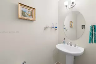 16101 Emerald Estates Dr, Weston, FL 33331 - Photo 9