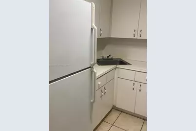 666 W 81st St #127, Hialeah, FL 33014 - Photo 5