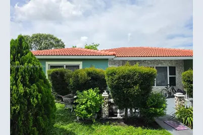 820 SW 49th Ter, Margate, FL 33068 - Photo 3