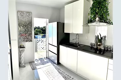 13105 Ixora Ct #302, North Miami, FL 33181 - Photo 3