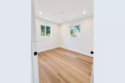 1711 NW 26th Ave, Fort Lauderdale, FL 33311 - Photo 7