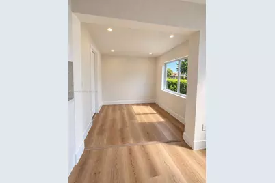 1711 NW 26th Ave, Fort Lauderdale, FL 33311 - Photo 5