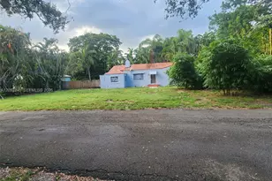 1107 NE 117th St, Biscayne Park, FL 33161 - Photo 3