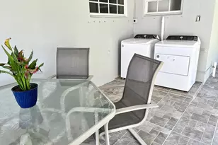 1175 W 33rd Pl, Hialeah, FL 33012 - Photo 9