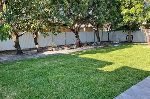 1175 W 33rd Pl, Hialeah, FL 33012 - Photo 33