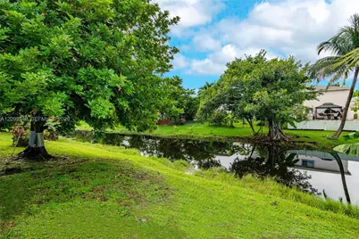 6064 NW 3rd St, Margate, FL 33063 - Photo 25