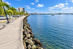2905 Point E Dr, Aventura, FL 33160 - Photo 11