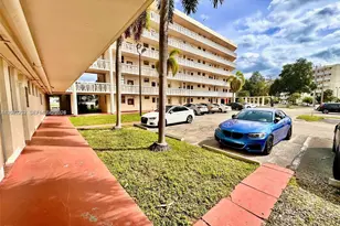 2905 Point E Dr, Aventura, FL 33160 - Photo 5