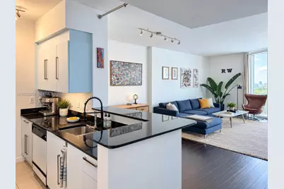 325 S Biscayne Blvd #1424, Miami, FL 33131 - Photo 3