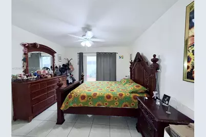 1284 W 44th Pl #1, Hialeah, FL 33012 - Photo 9