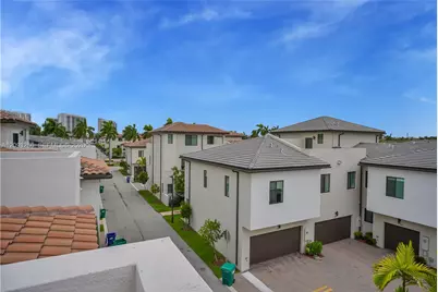 4539 NW 83rd Pkwy, Doral, FL 33166 - Photo 35