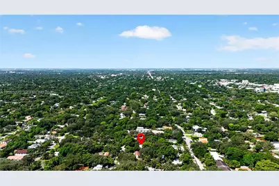 1103 NE 118th St, Biscayne Park, FL 33161 - Photo 5