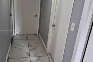 8010 Hampton Blvd, North Lauderdale, FL 33068 - Photo 9