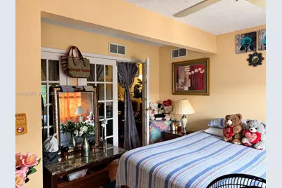 8020 Hampton Blvd #309, North Lauderdale, FL 33068 - Photo 9