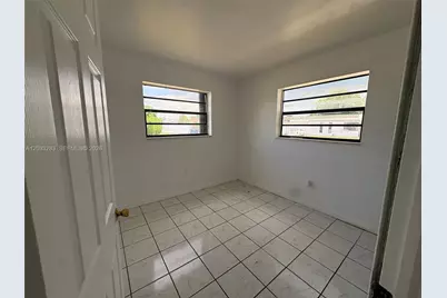 3020 NW 212th St, Miami Gardens, FL 33056 - Photo 21