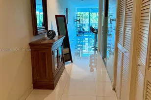 2950 NE 188th St, Aventura, FL 33180 - Photo 25