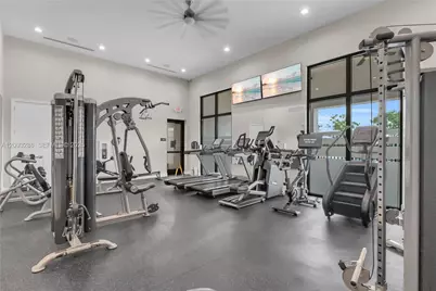 11127 W 32nd Ln, Hialeah, FL 33018 - Photo 29