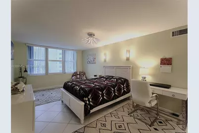 2751 S Ocean Dr #1106S, Hollywood, FL 33019 - Photo 13