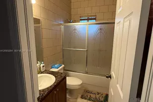 4481 NW 163rd St, Miami Gardens, FL 33054 - Photo 23