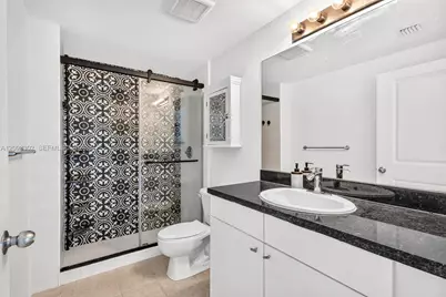 1250 S Miami Ave #1806, Miami, FL 33130 - Photo 11