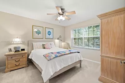 1241 Grant St, Hollywood, FL 33019 - Photo 17