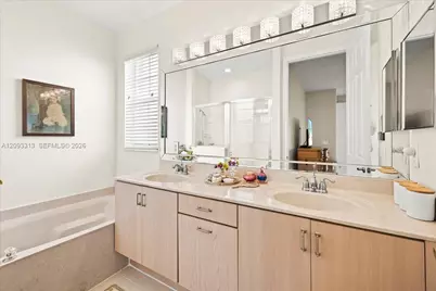 1241 Grant St, Hollywood, FL 33019 - Photo 15