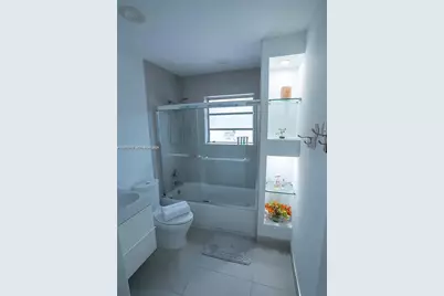 [Address not provided], Hallandale Beach, FL 33009 - Photo 21