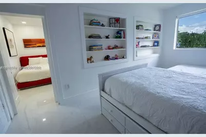 [Address not provided], Hallandale Beach, FL 33009 - Photo 11