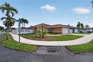 7851 SW 163rd Pl, Miami, FL 33193 - Photo 3