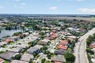 7851 SW 163rd Pl, Miami, FL 33193 - Photo 35