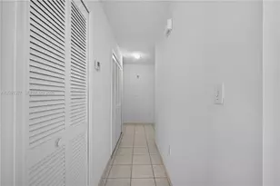 7851 SW 163rd Pl, Miami, FL 33193 - Photo 13