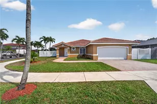 7851 SW 163rd Pl, Miami, FL 33193 - Photo 1