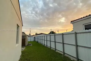 3330 NW 18th St, Miami, FL 33125 - Photo 21
