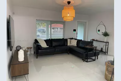 3330 NW 18th St, Miami, FL 33125 - Photo 3