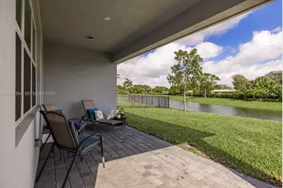 4242 Rosa Dr, Deerfield Beach, FL 33064 - Photo 5