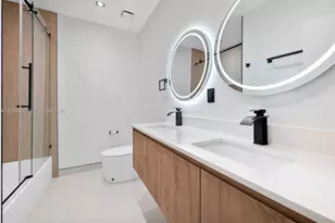 335 NW 108th St, Miami, FL 33168 - Photo 31