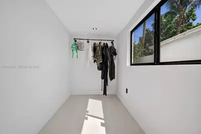 335 NW 108th St, Miami, FL 33168 - Photo 27