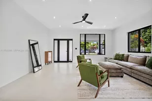 335 NW 108th St, Miami, FL 33168 - Photo 15