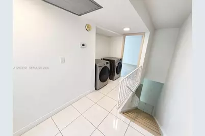 712 NE 26th Ave, Hallandale Beach, FL 33009 - Photo 29