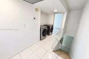 712 NE 26th Ave, Hallandale Beach, FL 33009 - Photo 29