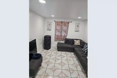 6604 Boulevard Of Champions, North Lauderdale, FL 33068 - Photo 11