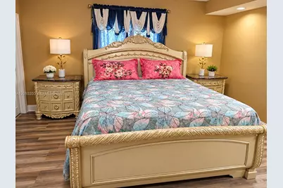 6604 Boulevard Of Champions, North Lauderdale, FL 33068 - Photo 7