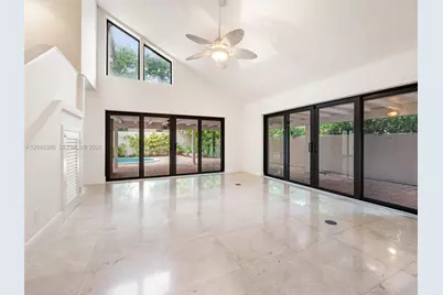 7820 SW 89th Ln, Miami, FL 33156 - Photo 9