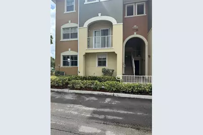 8833 NW 107th Ct #101, Doral, FL 33178 - Photo 17