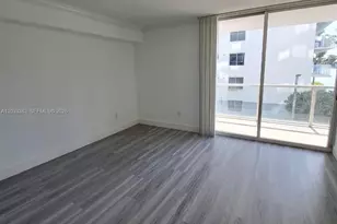 5085 NW 7th St, Miami, FL 33126 - Photo 5